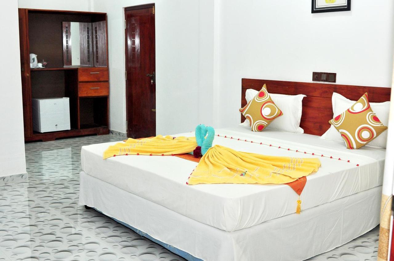 Sea View Villa Bentota, Индурува Екстериор снимка