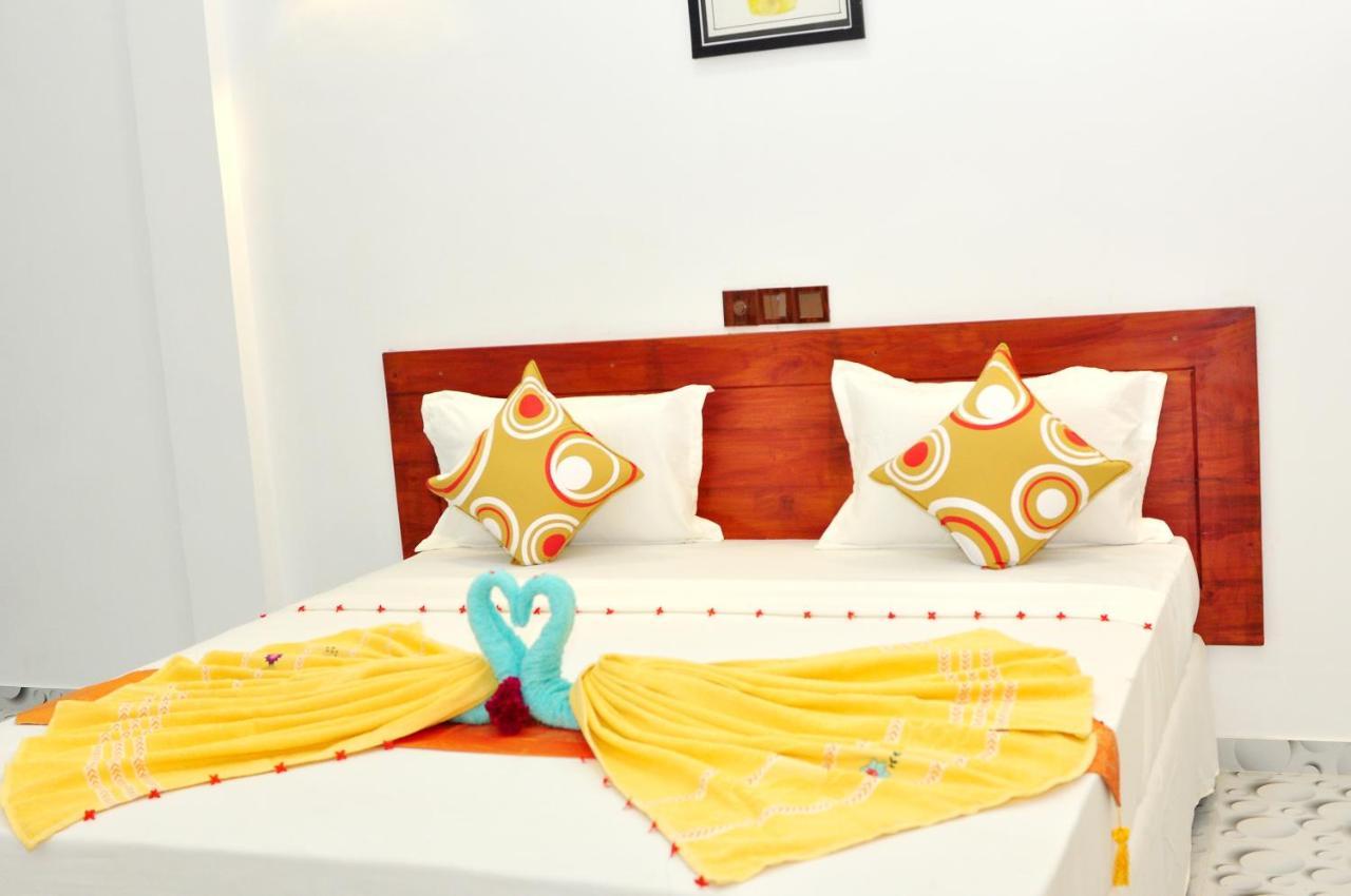 Sea View Villa Bentota, Индурува Екстериор снимка