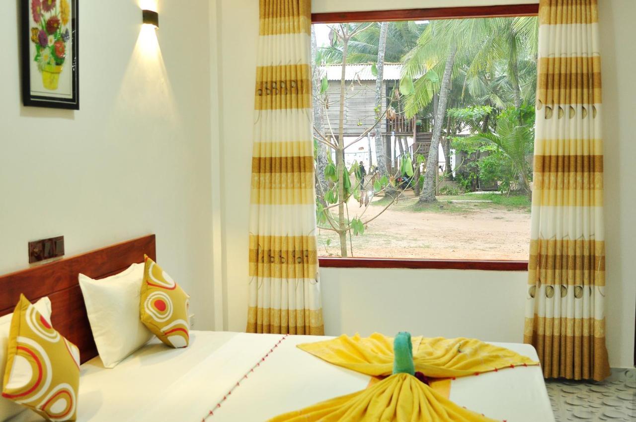 Sea View Villa Bentota, Индурува Екстериор снимка